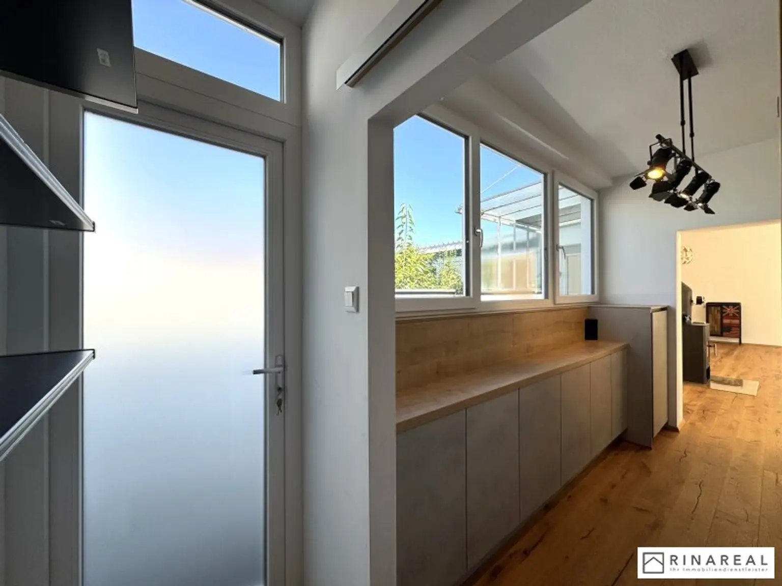Bungalow mit Randlage an der Wienerbruckstraße - ca. 244 m² Eigengrund | 4 Zimmer | BIOTOP | 2019 tlw. renoviert