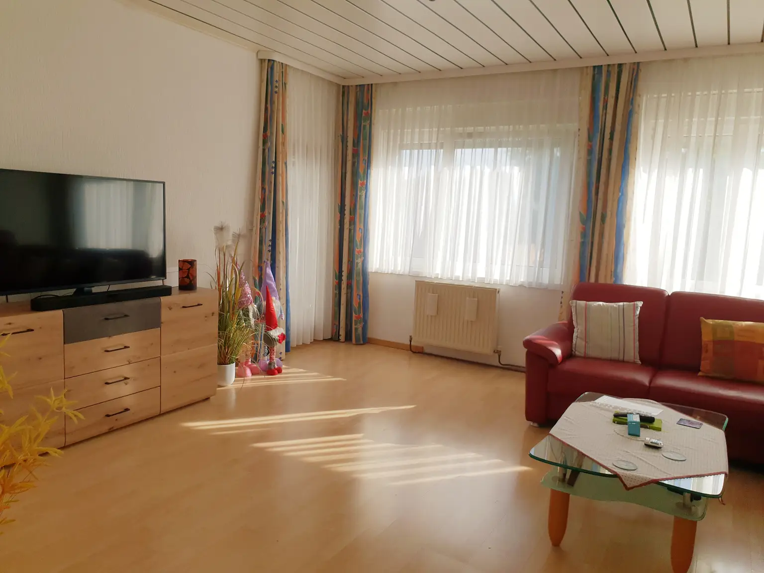 Zweifamilienhaus mit großem Garten zu verkaufen!
