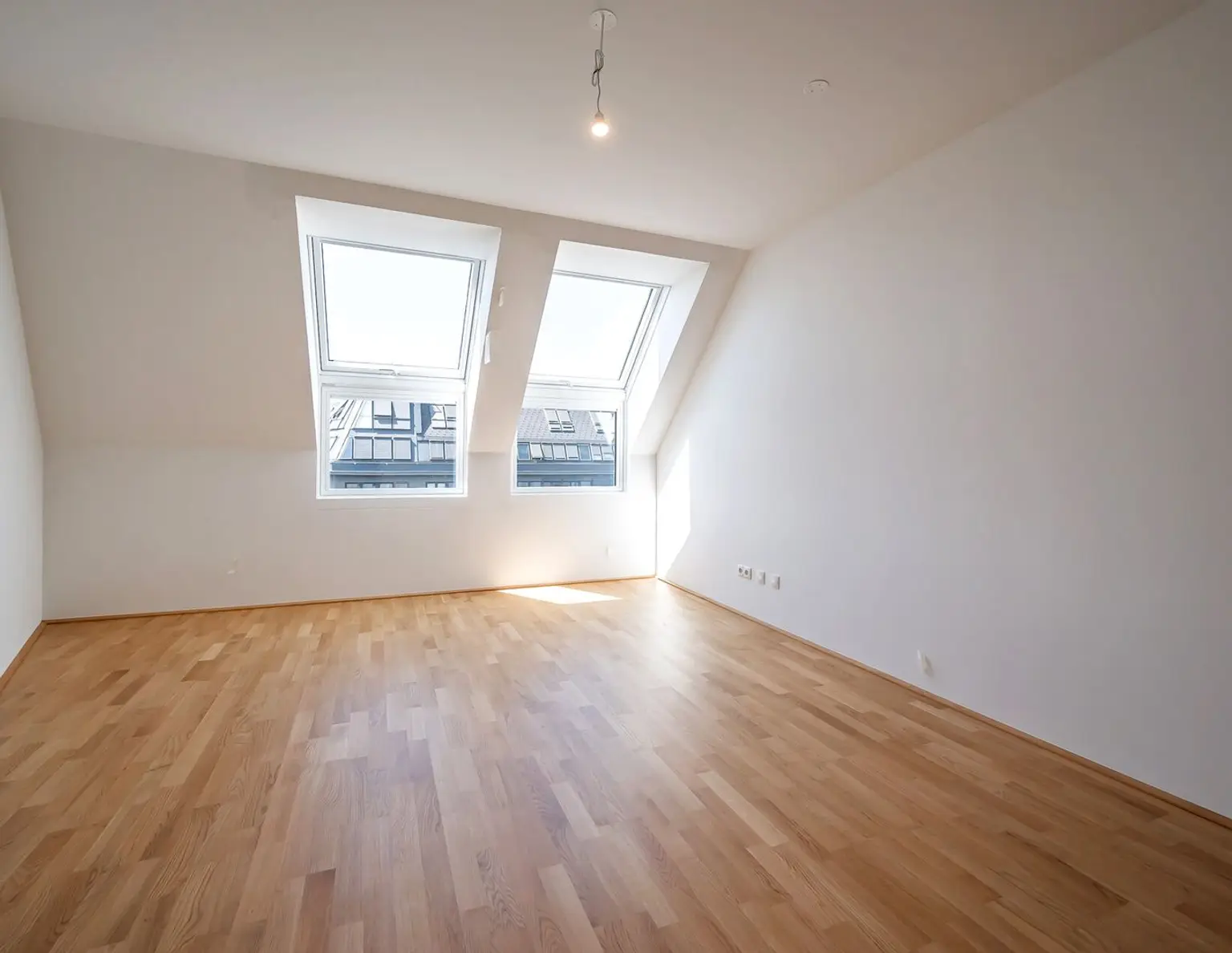 Erstbezug. Hochwertige Drei-Zimmer-Dachgeschoßwohnung mit Balkon - Sofort verfügbar -zu mieten in 1170 Wien
