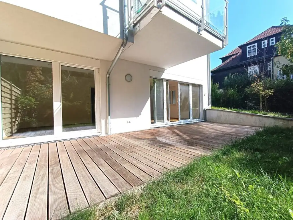 Wohn(t)raum im Grünen! Großzügige Neubau-Wohnung mit Garten inkl. PKW-Stellplatz im 19. Bezirk! Wohnküche! 2 Zimmer! Terrasse! Fußbodenheizung!