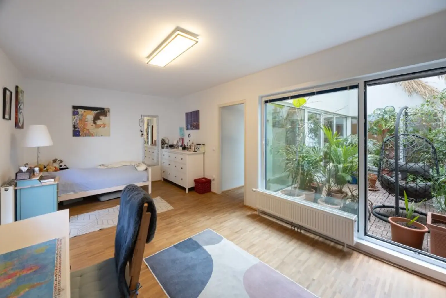 Schlafzimmer 1.OG mit ca. 19,63 m²