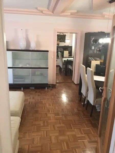 Traumwohnung  im EG in Wels mit Gartenfeeling, Loggia & Tiefgarage, sofort einziehen & wohlfühlen!
