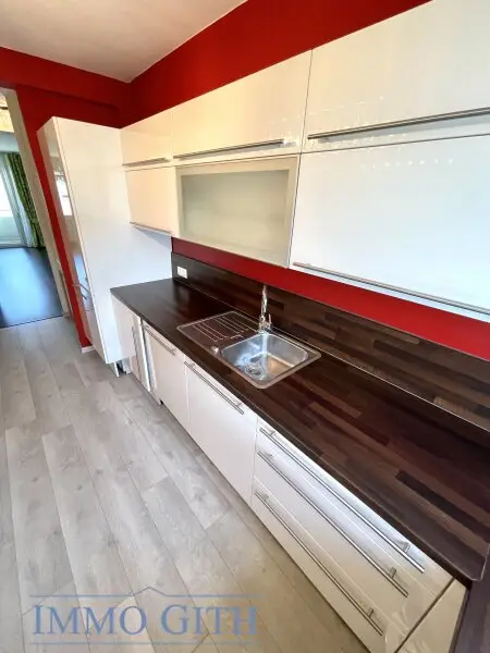LICHTDURCHFLUTETE CA. 80 m² GROSSE 3-ZIMMER-WOHNUNG MIT BALKON IN GRÜNRUHELAGE VON POTTENSTEIN ZU KAUFEN!