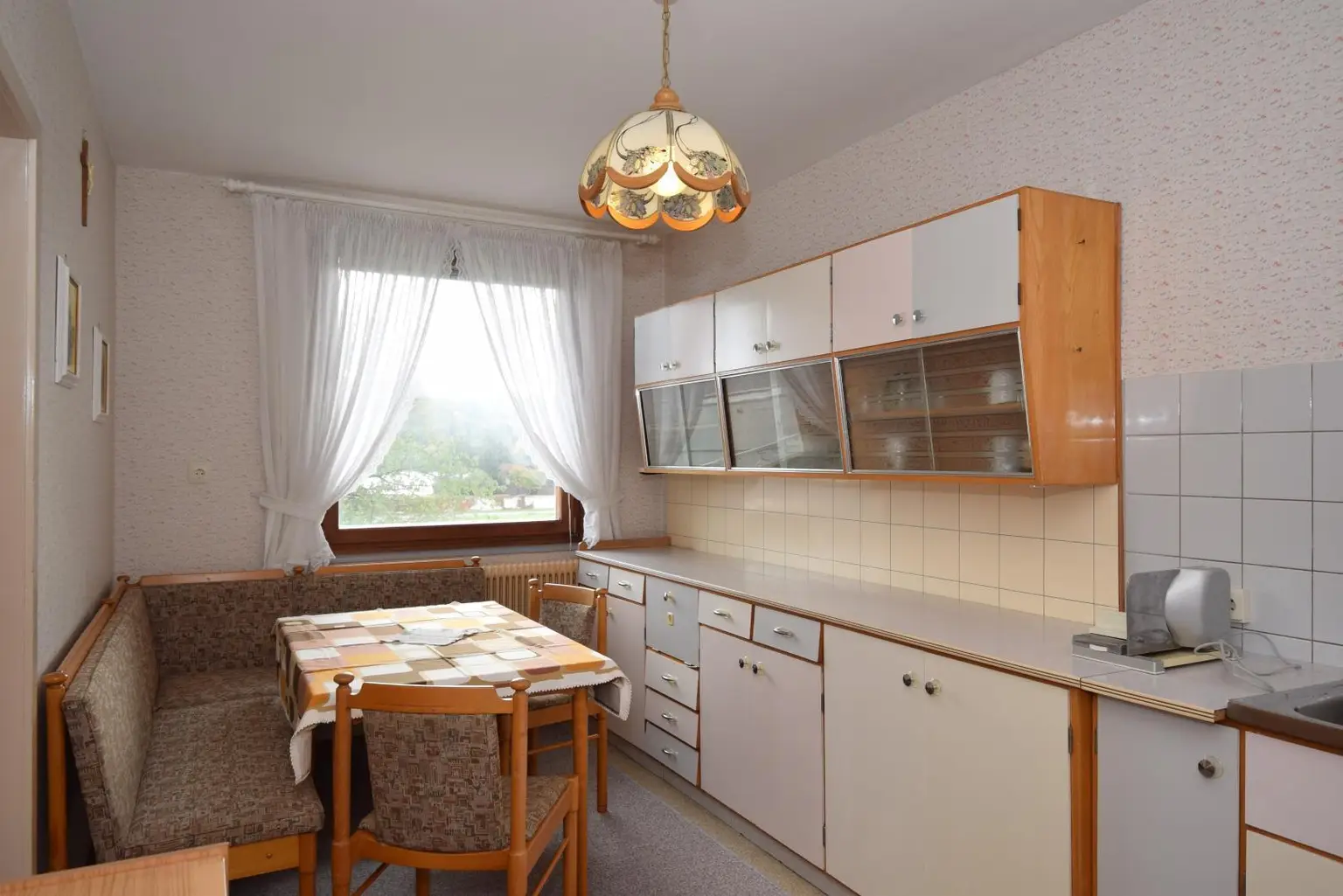 helle Nostalgie-Küche