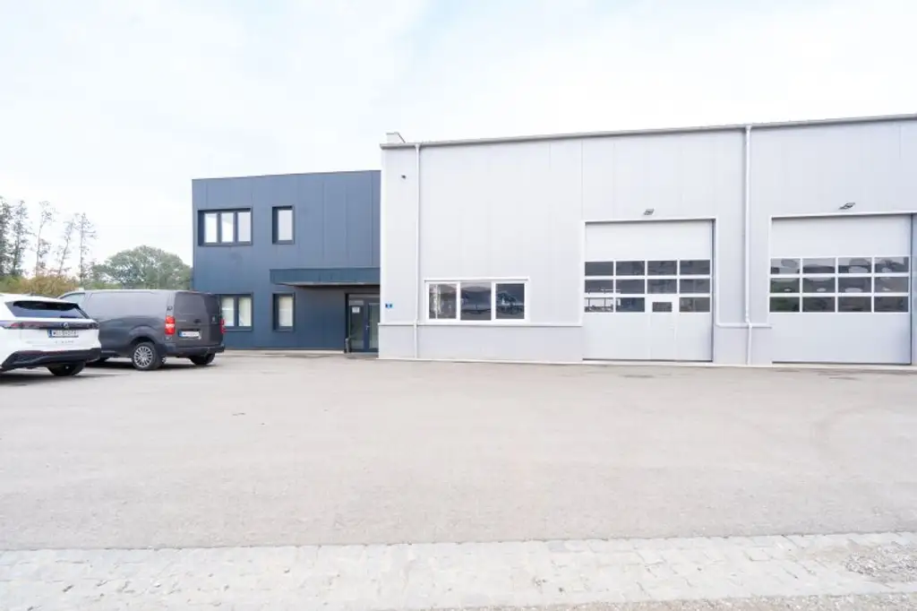 Gewerbeobjekt TOP 1 mit Werkstatt und Büros in Buchkirchen zu kaufen!