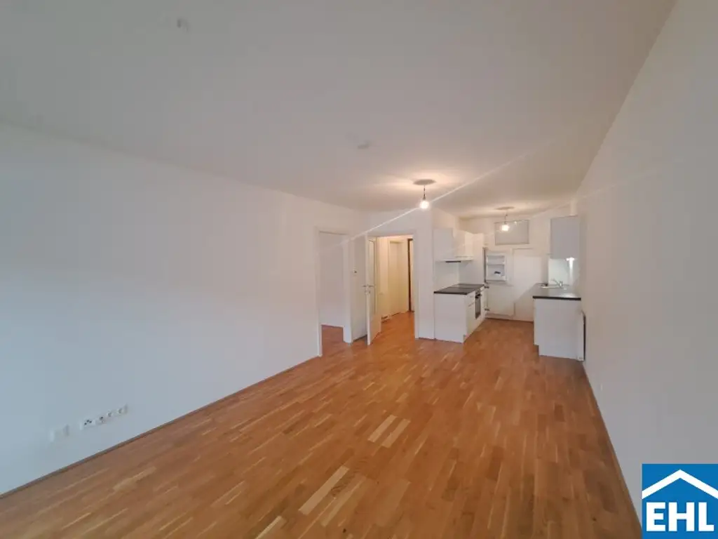 Schöne 2 Zimmer Wohnung mit Balkon in zentraler Lage