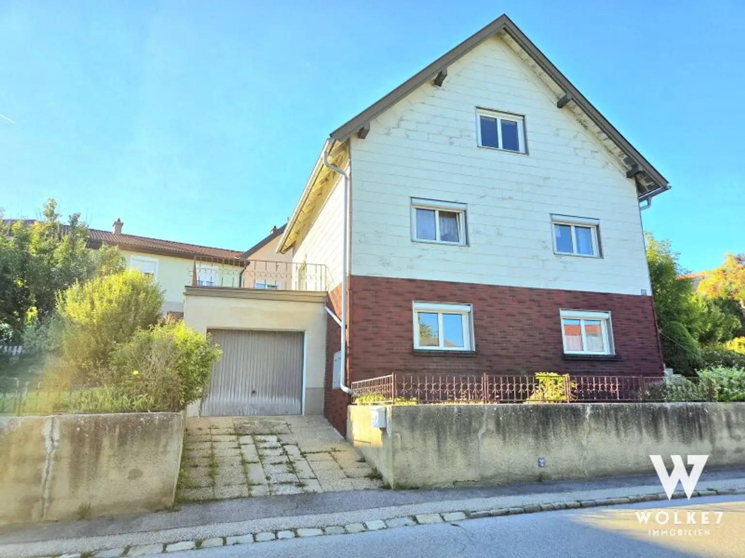 +++TOP-LAGE+++ in Leobendorf | Sanierungshaus | ca. 178 m2 Nutzfläche | Garage | Garten | Fernblick | 40% Bebauung möglich BK I,II