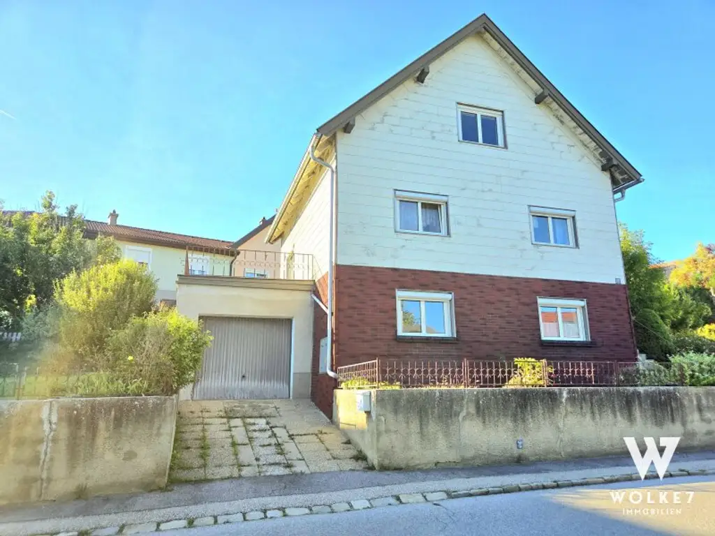 +++TOP-LAGE+++ in Leobendorf | Sanierungshaus | ca. 178 m2 Nutzfläche | Garage | Garten | Fernblick | 40% Bebauung möglich BK I,II