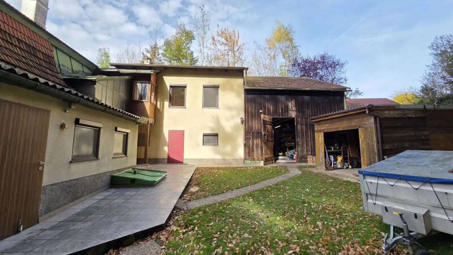 Ein/Zweifamilienhaus * teilweise renoviert * direkt am Wald gelegen * Ruhelage