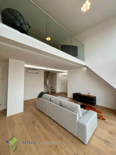 3 Zimmer Maissonettewohnung mit Garagenplatz, möbliert