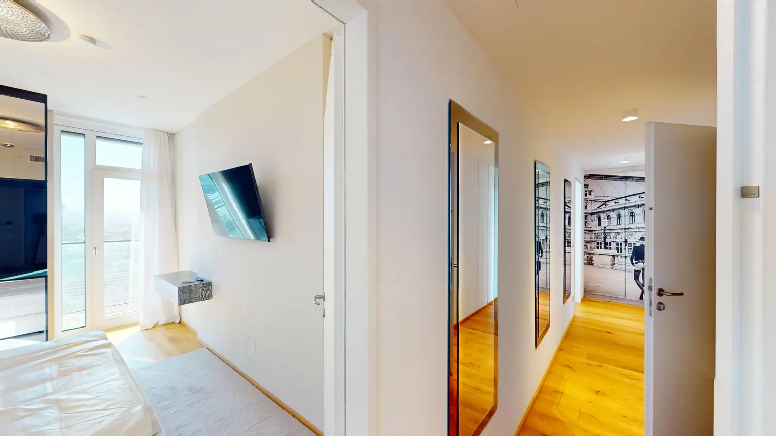 Traumhafte Wohnung im TrIIIple I 32ter Stock I Garage