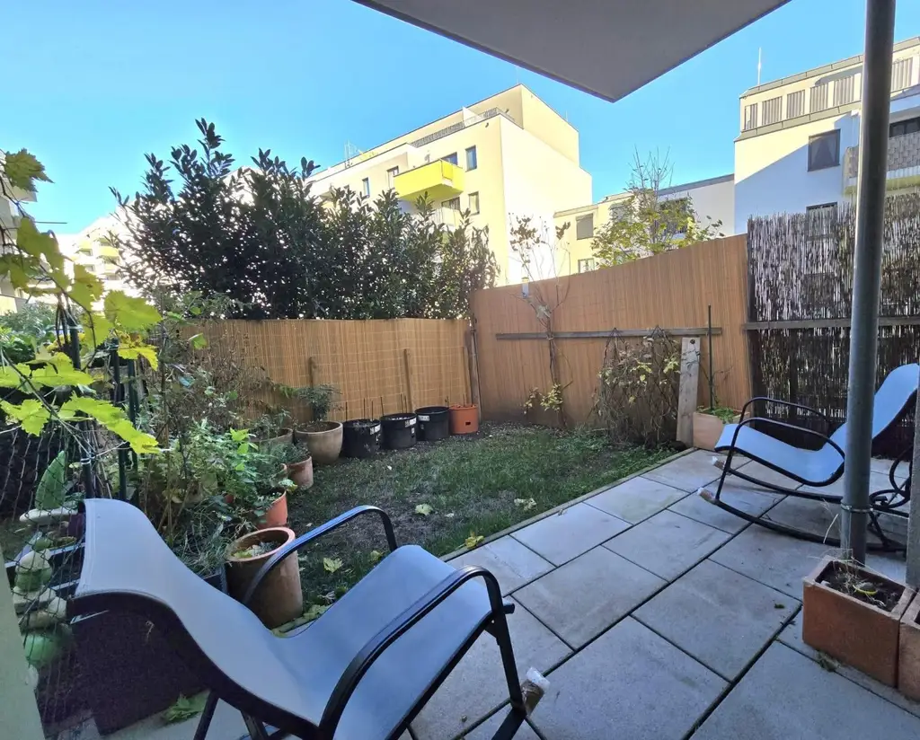 "U1 & Therme gleich ums Eck – moderne Gartenwohnung in Oberlaa"