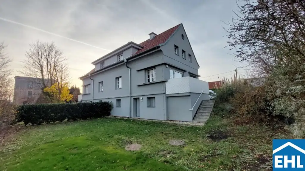 Familientraum - Doppelhaushälfte mit großem Garten am Rosenhügel!