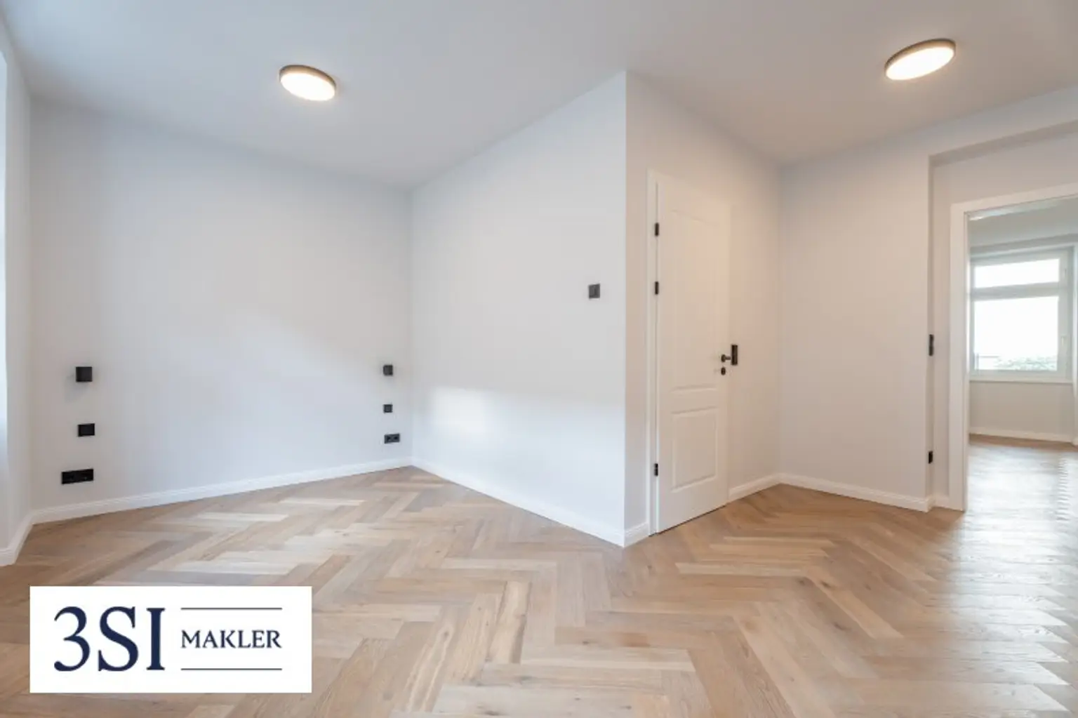 Stilvoll wohnen mit Grünblick – sanierter 2-Zimmer-Altbau mit Balkon in ruhiger Lage