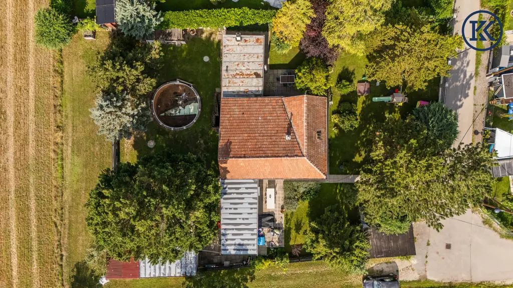 Versteckt in einer ruhigen Gartensiedlung wartet ein kleines Juwel auf Sie!