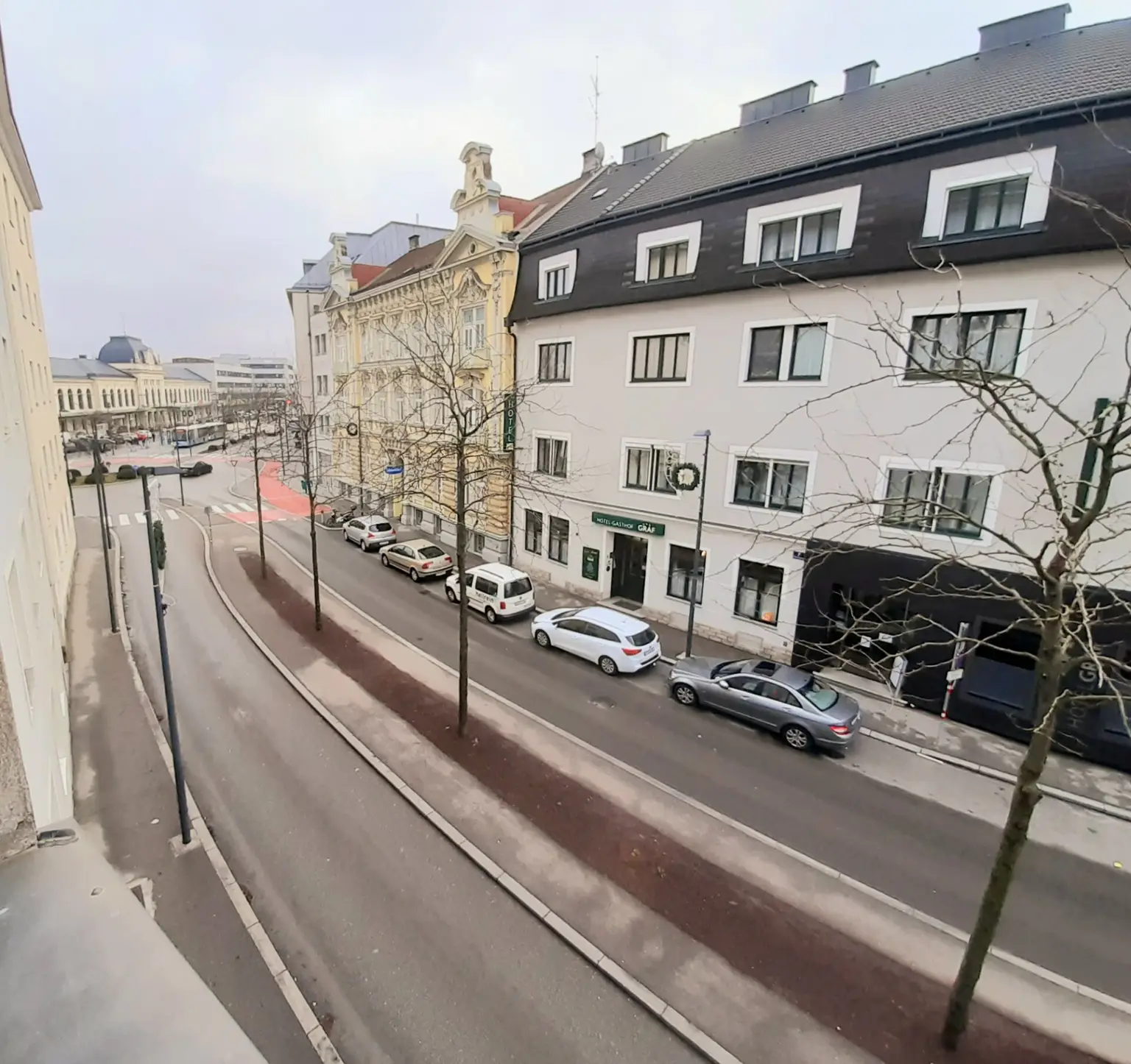 NÄHE BAHNHOF & ZENTRUM
