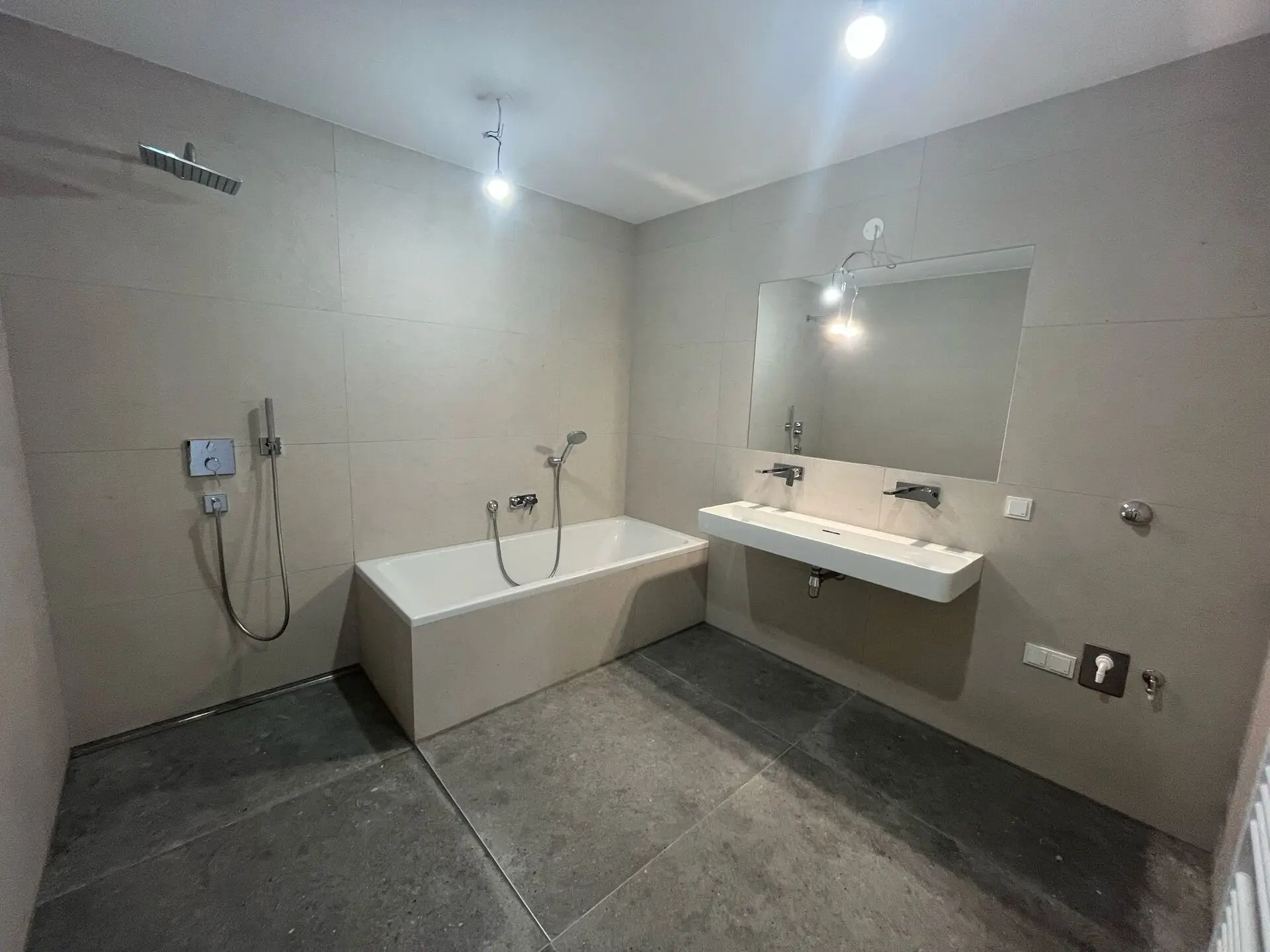 eed01f04-b7c9-4861-a8bd-c7a00a711c4a