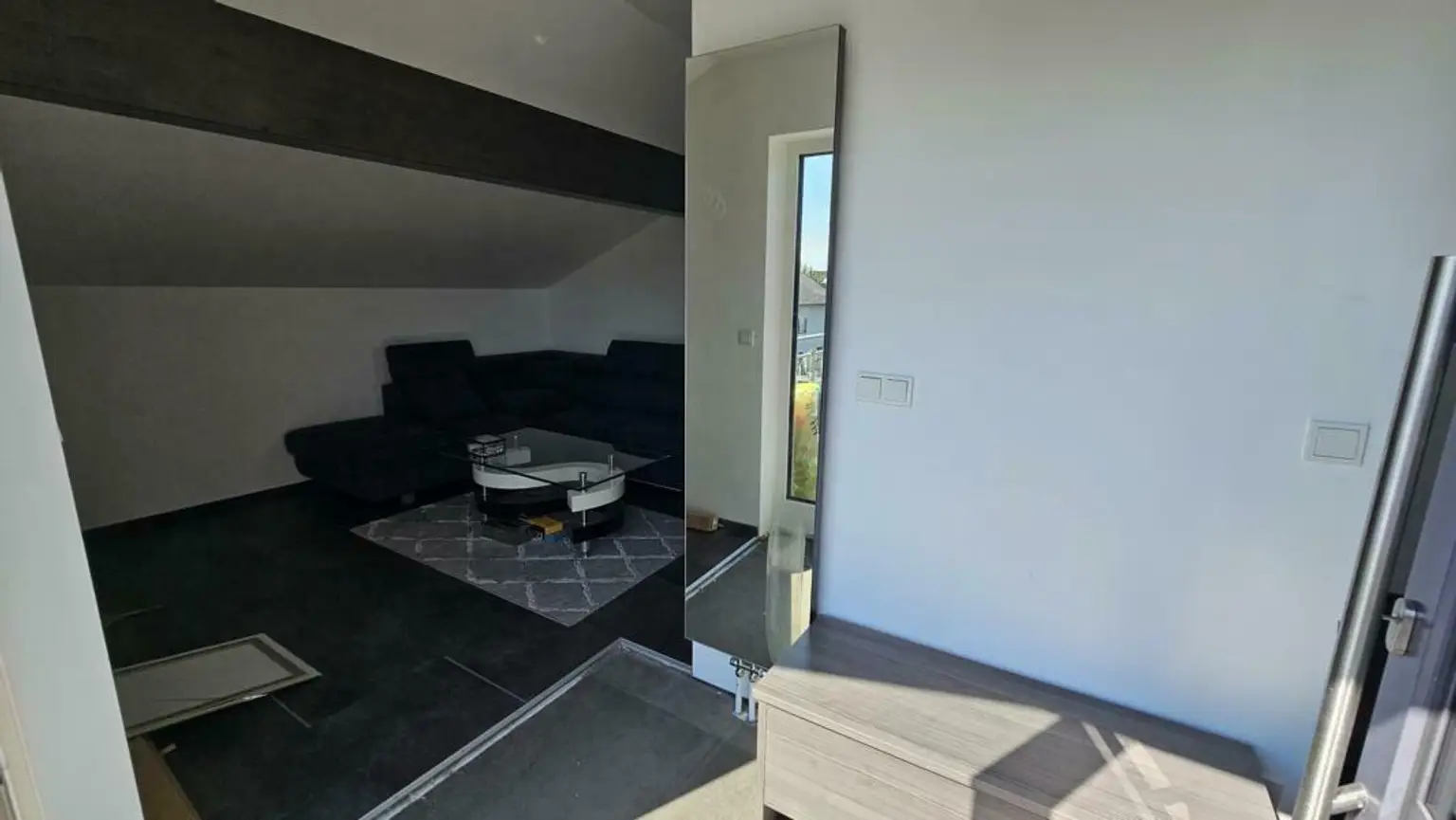 ** Großzügiges & edel saniertes Stadthaus ** Hochwertige Ausstattung ** 3 Bäder ** Einliegerwohnung ** absolute Ruhelage **