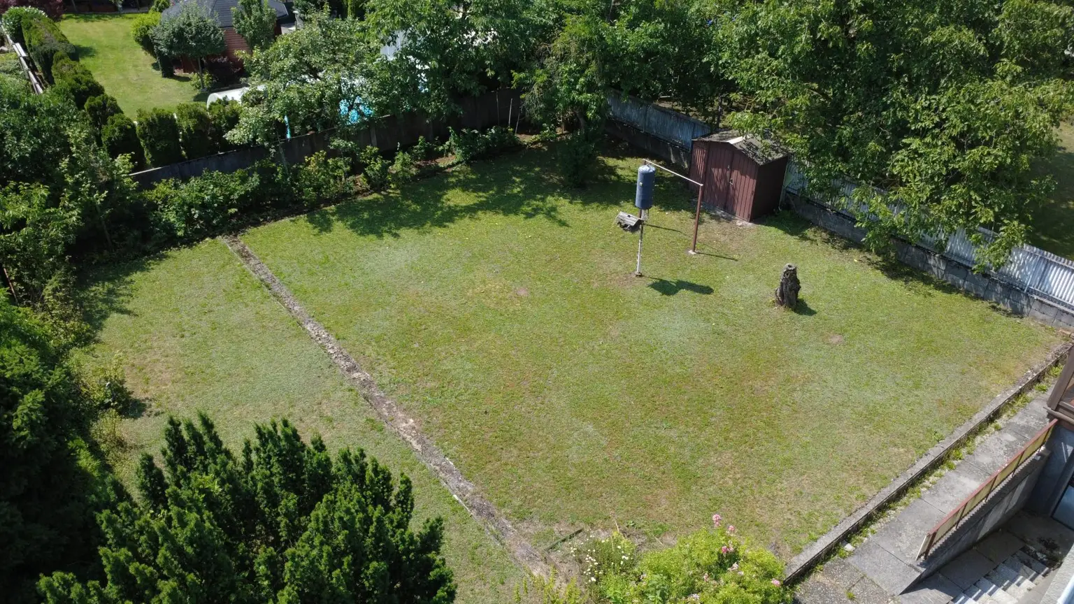 Einfamilienhaus mit Garten in Spratzern