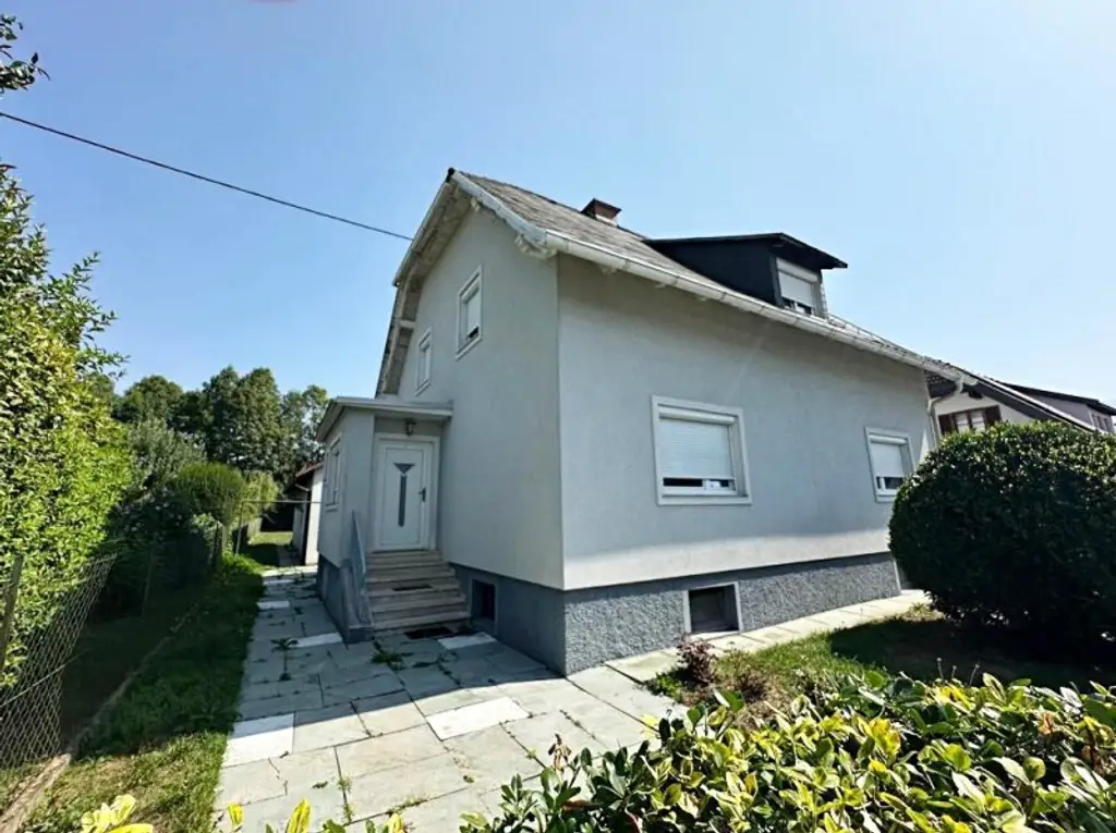 GRÜN. GROSSZÜGIG. VIELSEITIG. Einfamilienhaus mit Potential, 5 Zimmer, Wohnküche, 1139 m2 Grundstück, Wirtschaftsgebäude