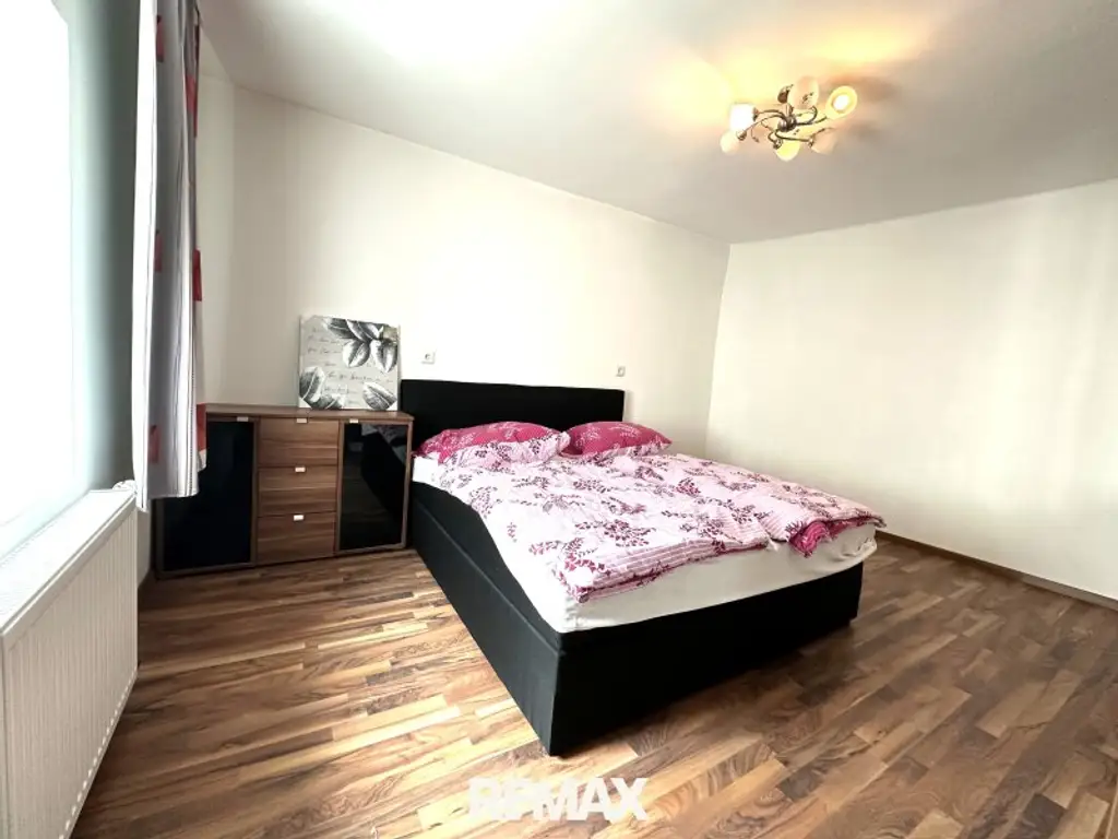 ***Mehrfamilienhaus mit Riesenpotential im Zentrum von Eisenerz***