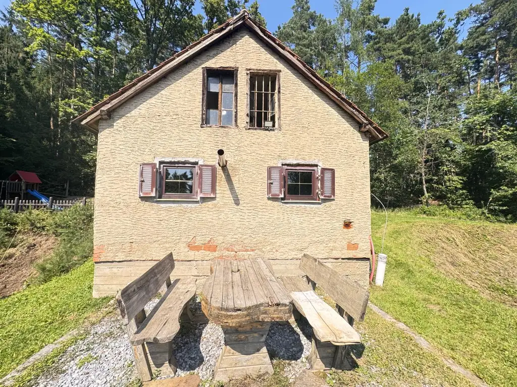 Großzügiges Wohnhaus mit 4 Wohneinheiten in herrlicher Aussichtslage - nähe Graz