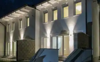 Nachtblick zur Terrasse