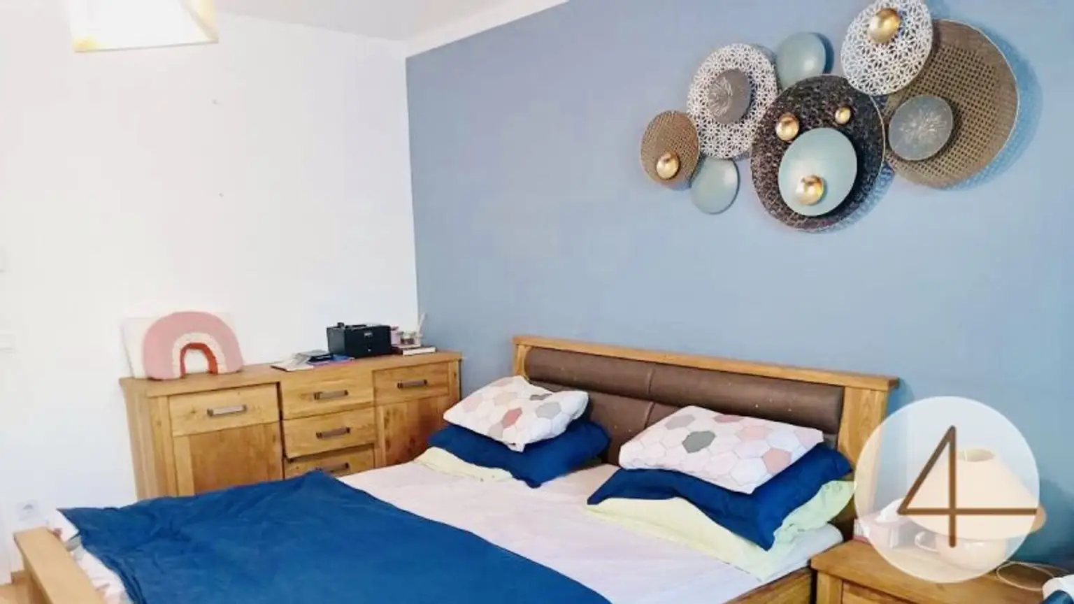 8Min zur U2 - 4-Zimmer Gartenwohnung - privater Eingang - sonnige Terrasse - Tiefgarage - ideale Infrastruktur