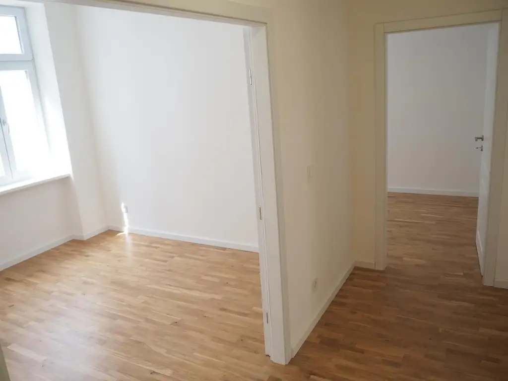 Open house - 5-Zimmer-Maisonette - Wunderschön sanierter Altbau!