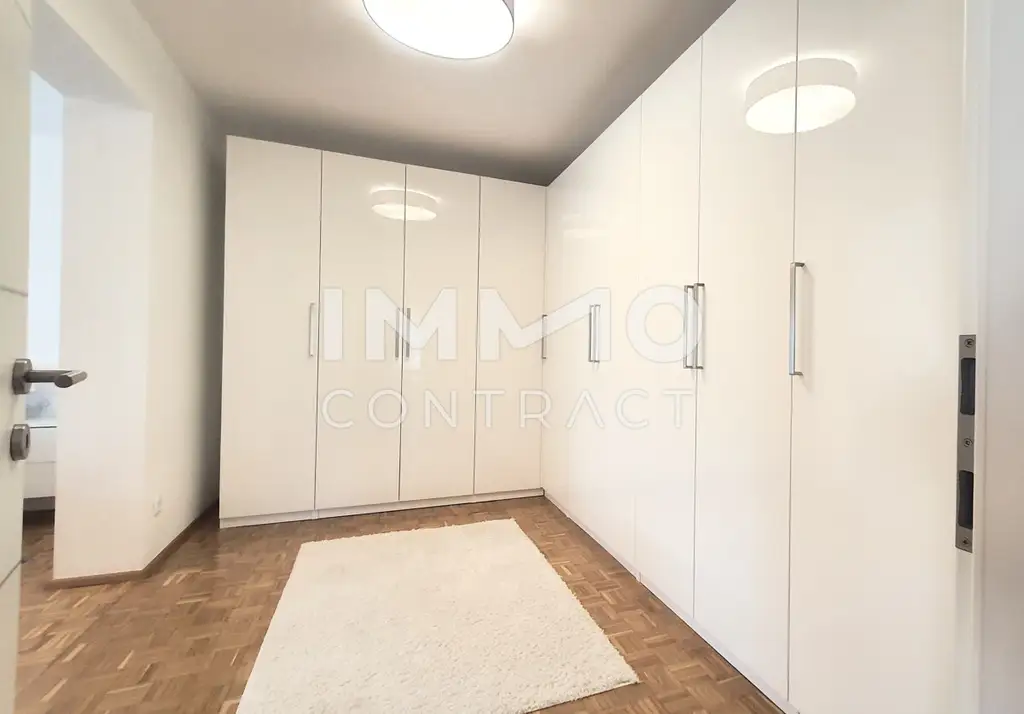 hochwertig saniertes Schmuckstück mit Pool + Garage