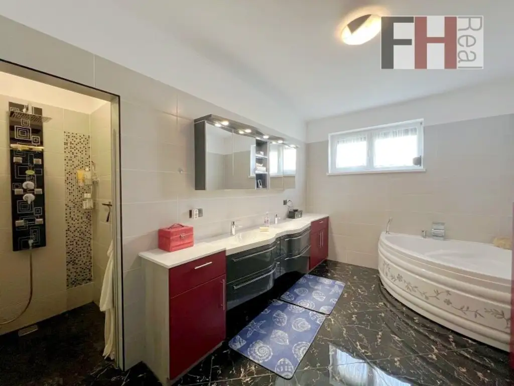 Exklusives Einfamilienhaus mit TOP-Ausstattung in guter Gablitzer Lage!