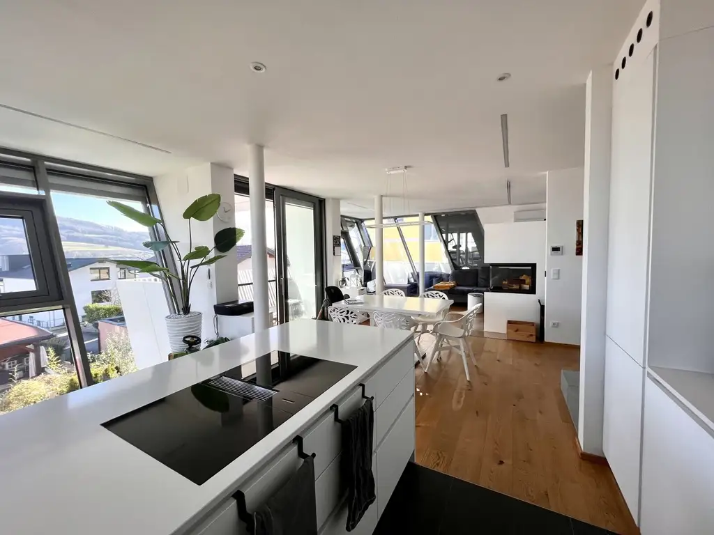 Modernes Architektenhaus mit Seeblick