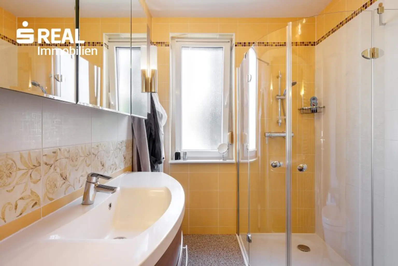 Badezimmer EG