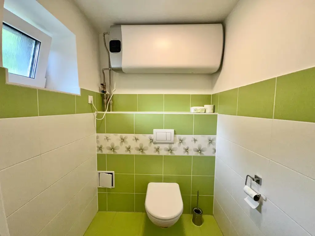 Exklusives Landhaus: Historie, Wellness & kristallklarer Salzwasser-Naturpool