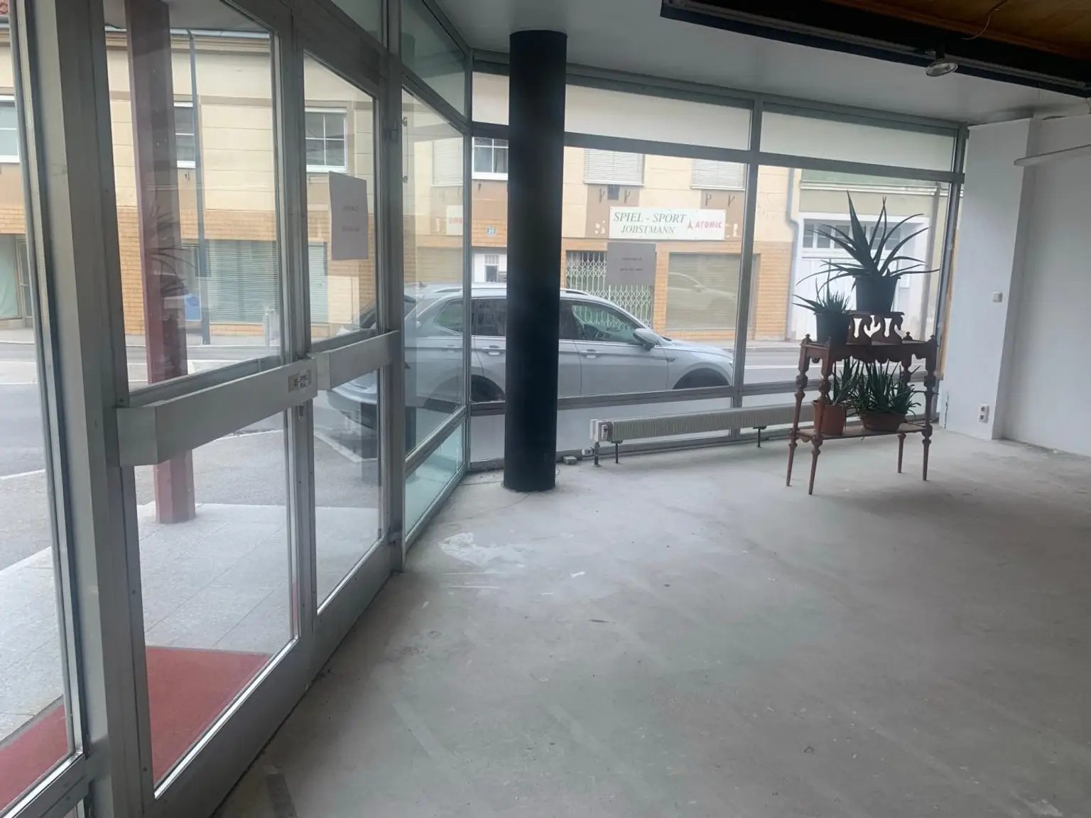 Schönes, helles Innenstadt - Geschäftslokal, barrierefrei, auch als Büro, Praxis oder Ordination nutzbar
