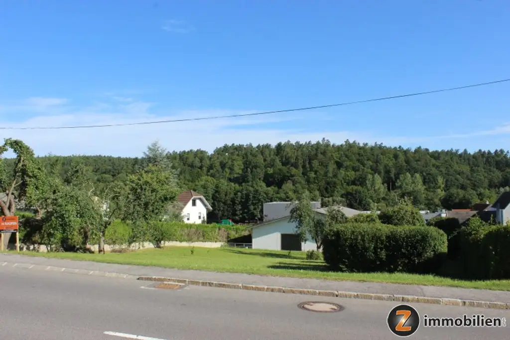 Unterkohlstätten: Schönes Baugrundstück mit Ausblick!