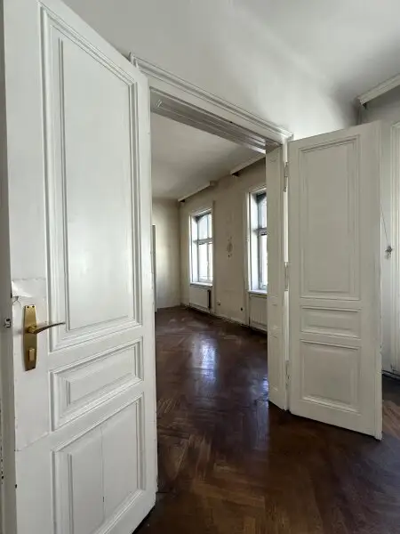 AltbauWohnung ist absoluter Bestlage - Erstbezug