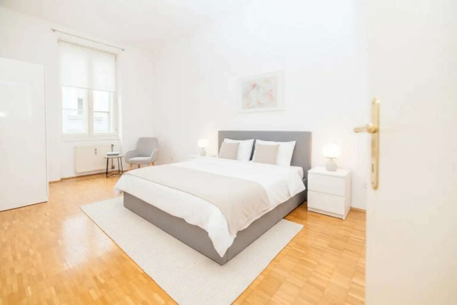 WOHNEN AM PARKRAND I BALKON I WG-TAUGLICH I RUHIG I BADEWANNE I AB SOFORT I PROJEKT WOHNEN I