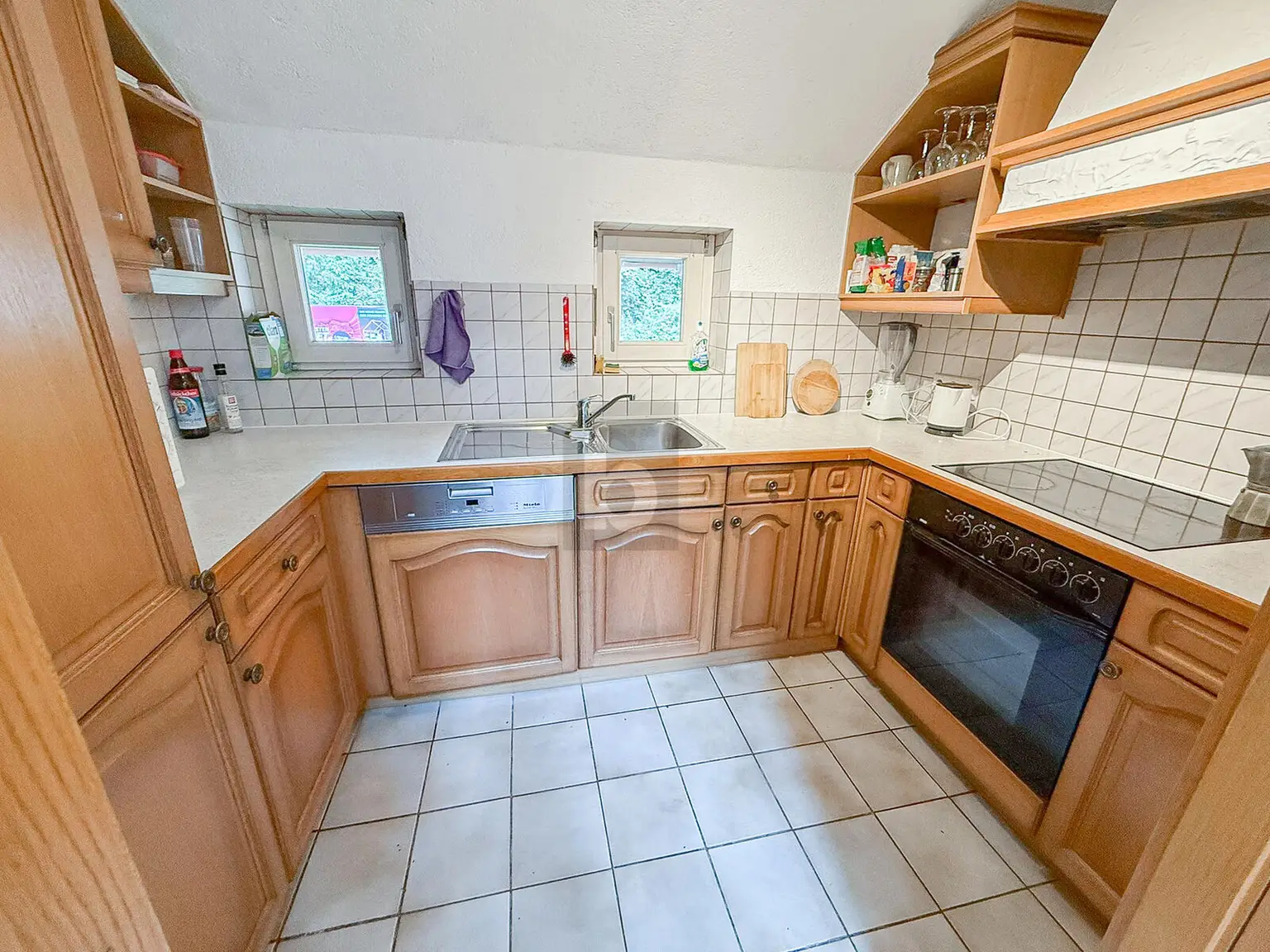 PREISHIT! IN TOP LAGE UND GRENZNÄHE MIT BALKON