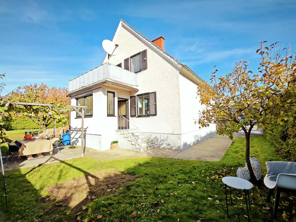 Hübsches Einfamilienhaus mit 4 Zimmer, Garten, Balkon und Parkplatz in Graz Wetzelsdorf