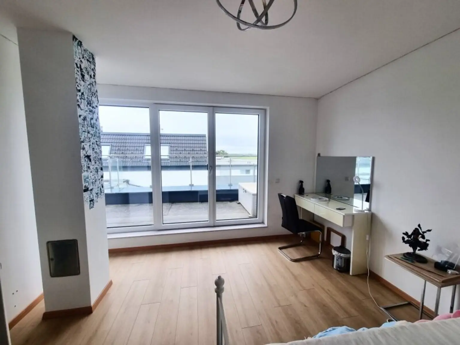 Ruhiges Wohnen vor den Toren Wiens – 6 Zimmer, 2 Bäder, Garten, Wintergarten & zwei Stellplätze