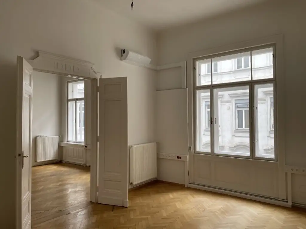 SANIERTES TOP-BÜRO -- ETAGE MIT 468 m² IN PALAIS AM SCHWARZENBERGPLATZ!