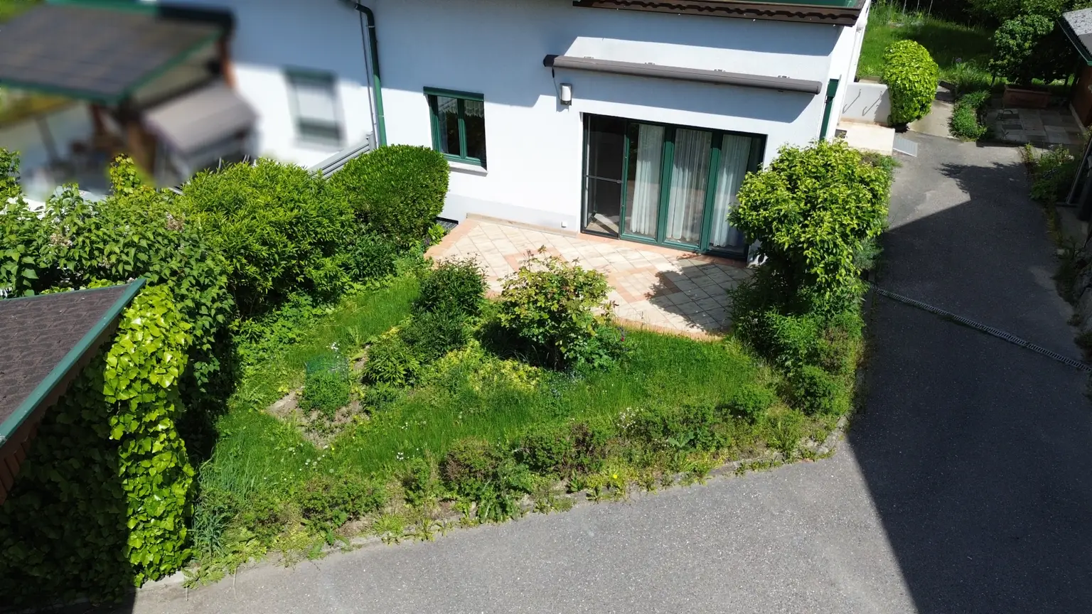 Doppelhaushälfte mit Garten & Carport - in beliebter Lage