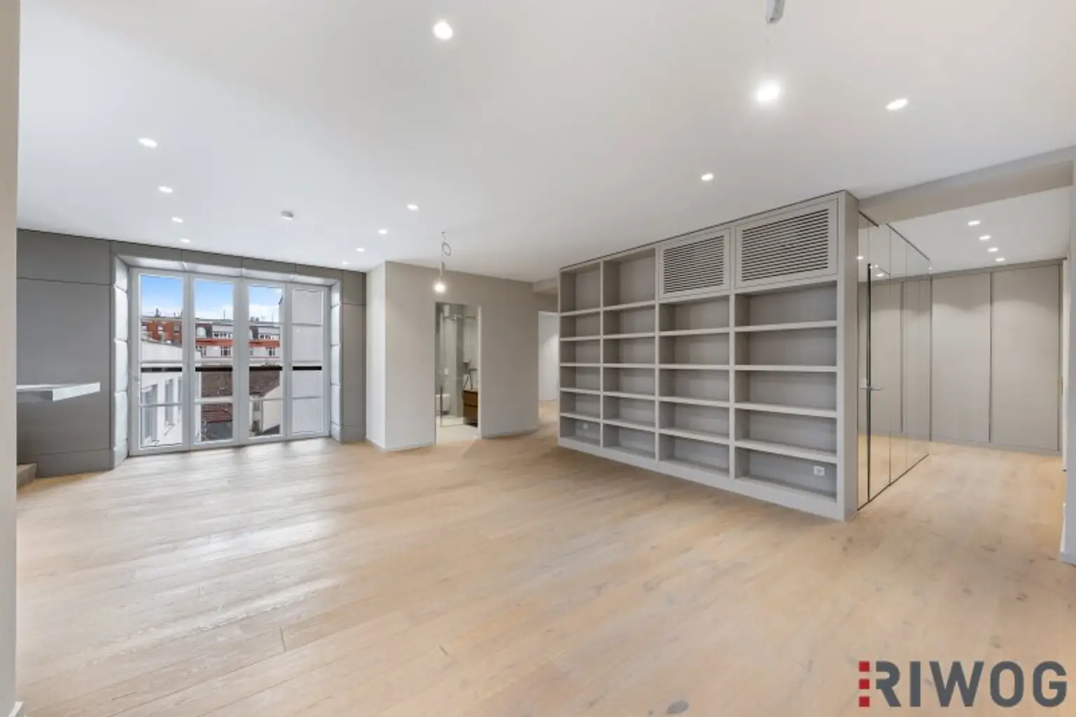 **Architekten Wohnung mit Luxus Ausstattung und Balkon** in Art Deco Fabrik