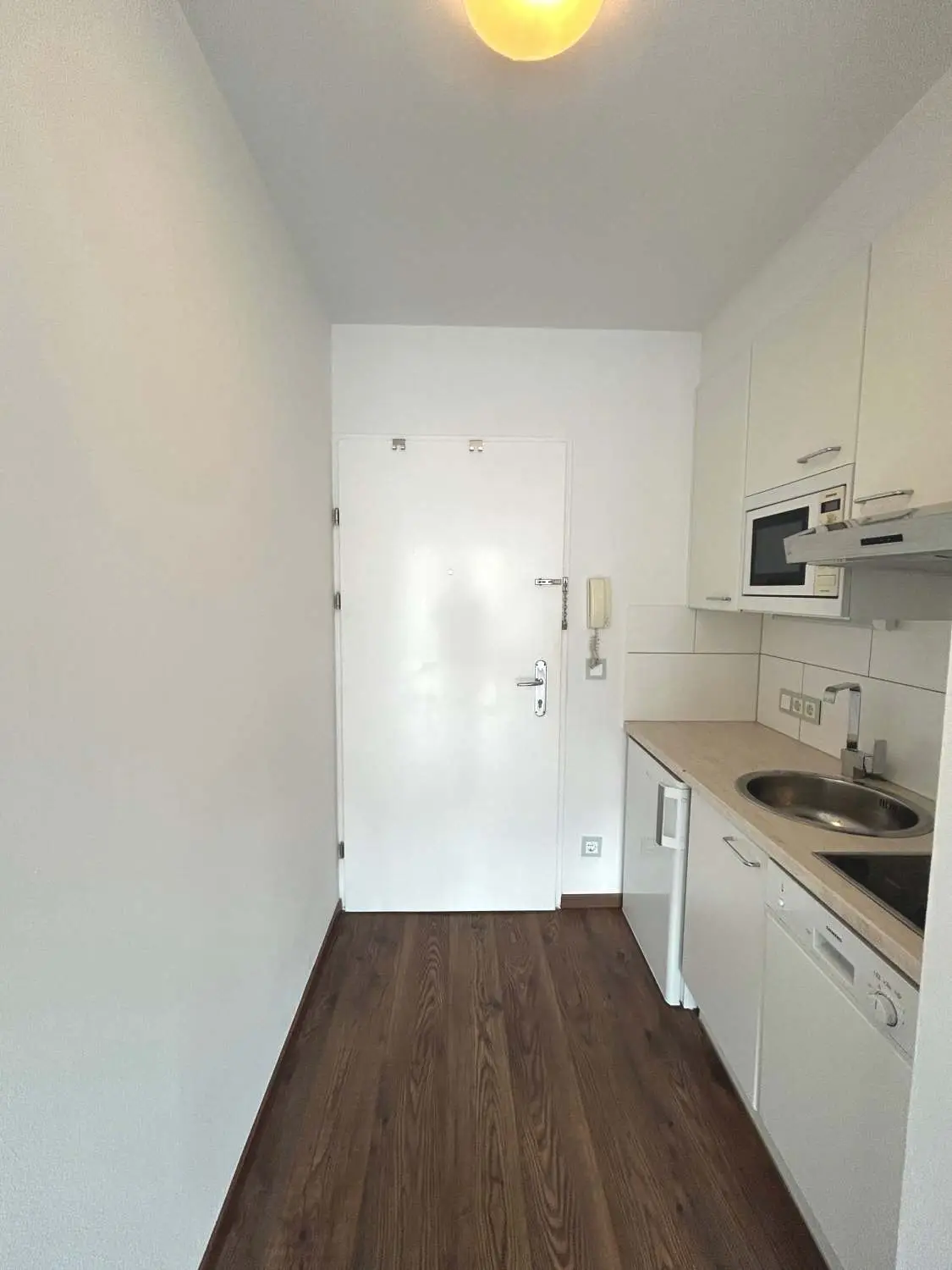 Schöne 1-Zimmer-Wohnung mit Balkon im 7.Bezirk!