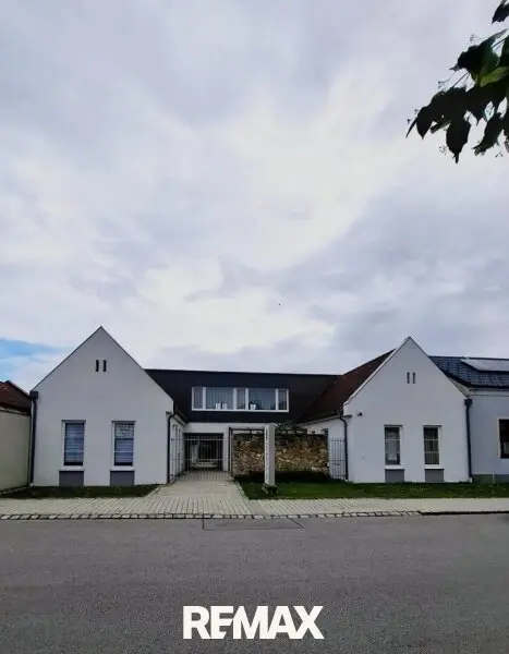 neu Hausansicht Strasse .
