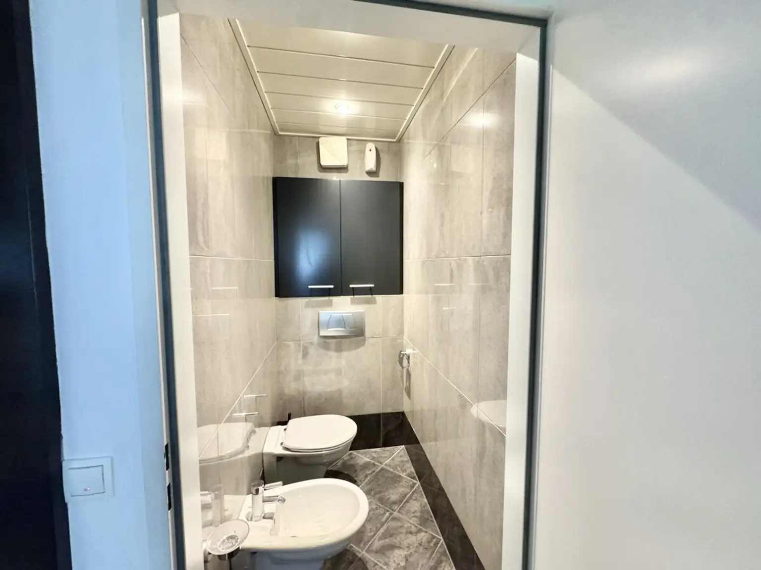 Provisionsfrei: U1 Donauinsel - Schnäpphen Hit! Außergewöhnliche Liegenschaft inklusive täglichem Urlaubsfeeling