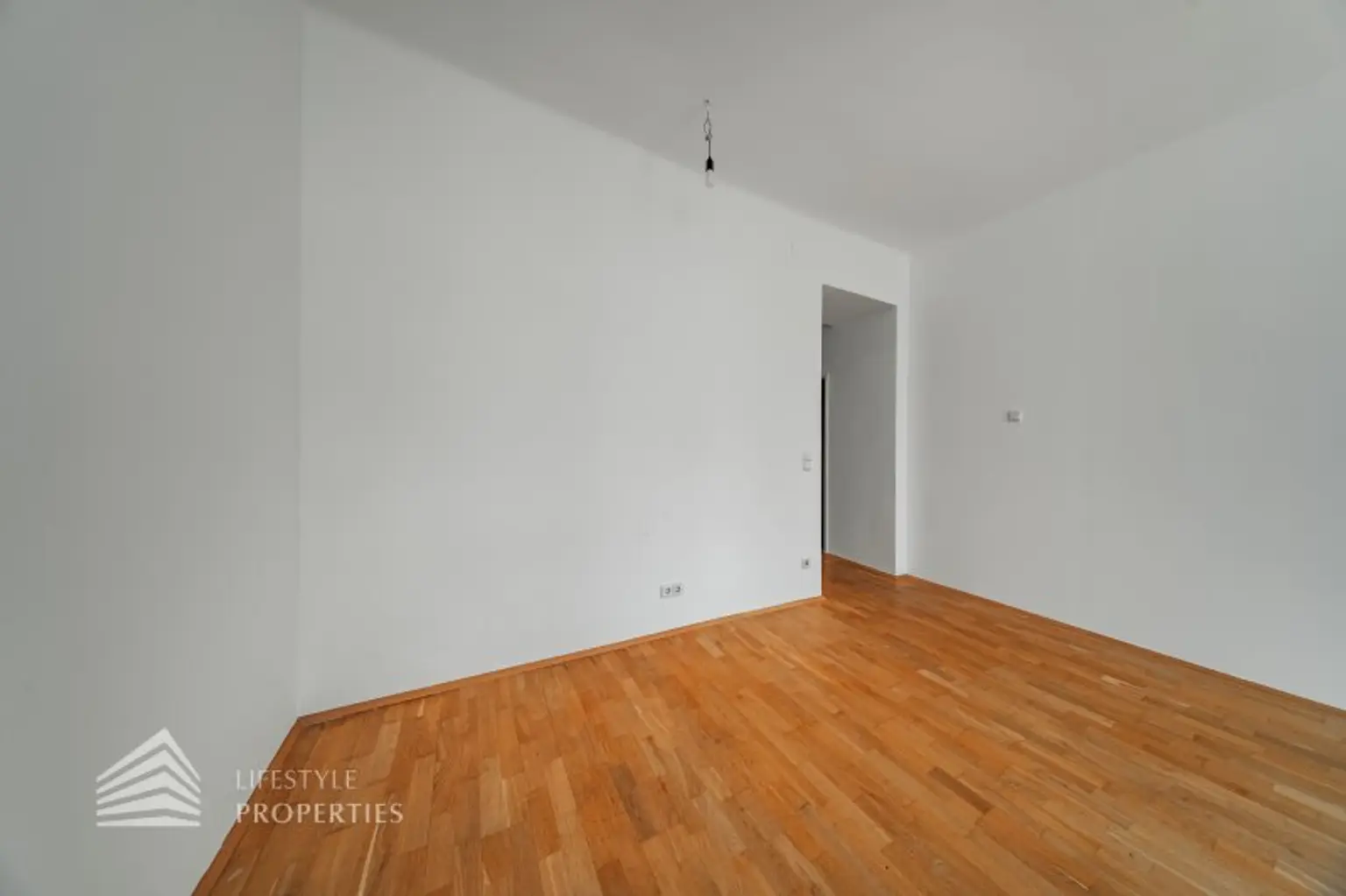 Charmante 2-Zimmer-Altbauwohnung mit idyllischem Eigengarten – urbanes Wohnen mit Rückzugsqualität