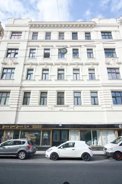 4-Zimmer Wohnung mit herrlichem Altbau-Flair | großzügig | sehr guter Grundriss | sanierungsbedürftig