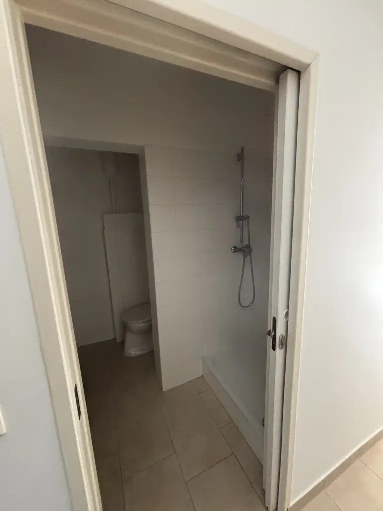 Sonniges Altbauarpartment 32 m² in Toplage 1090 Wien !